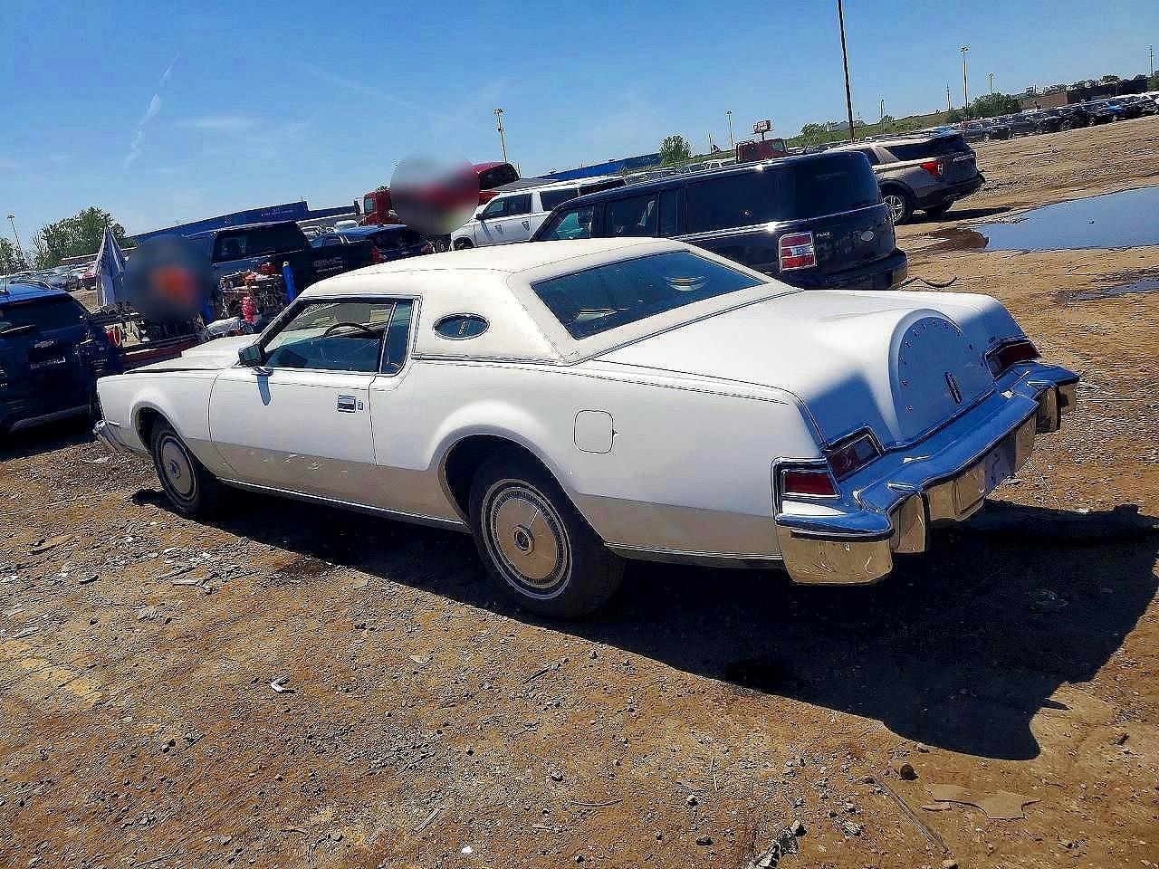 1974 Lincoln Continental - Image 2