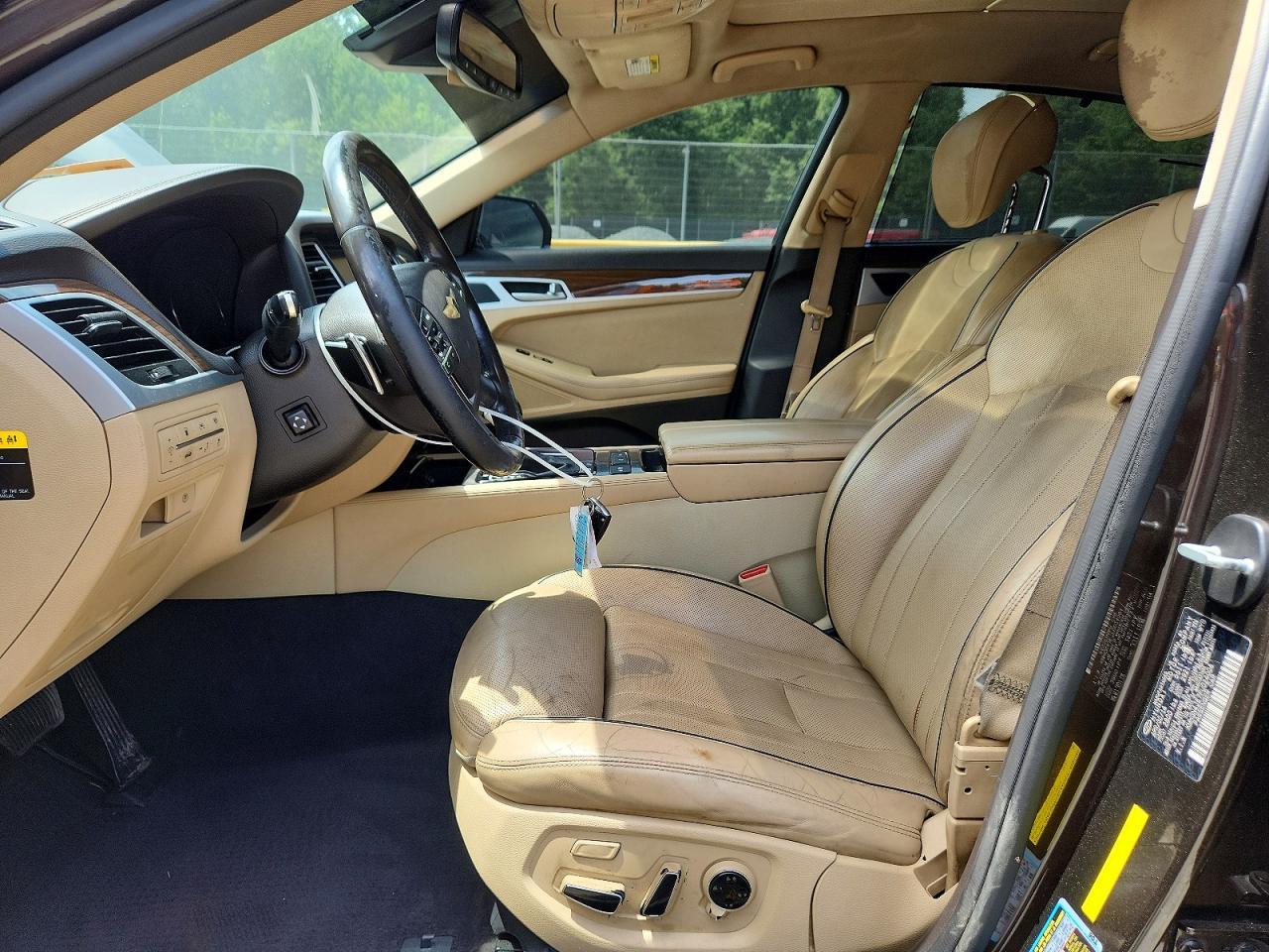 2015 Hyundai Genesis 3.8L - Image 7