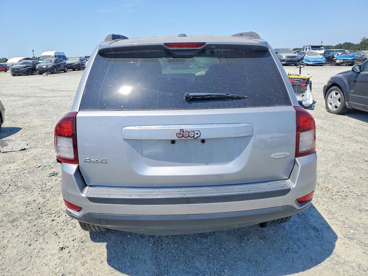 2017 Jeep Compass Latitude - Image 6