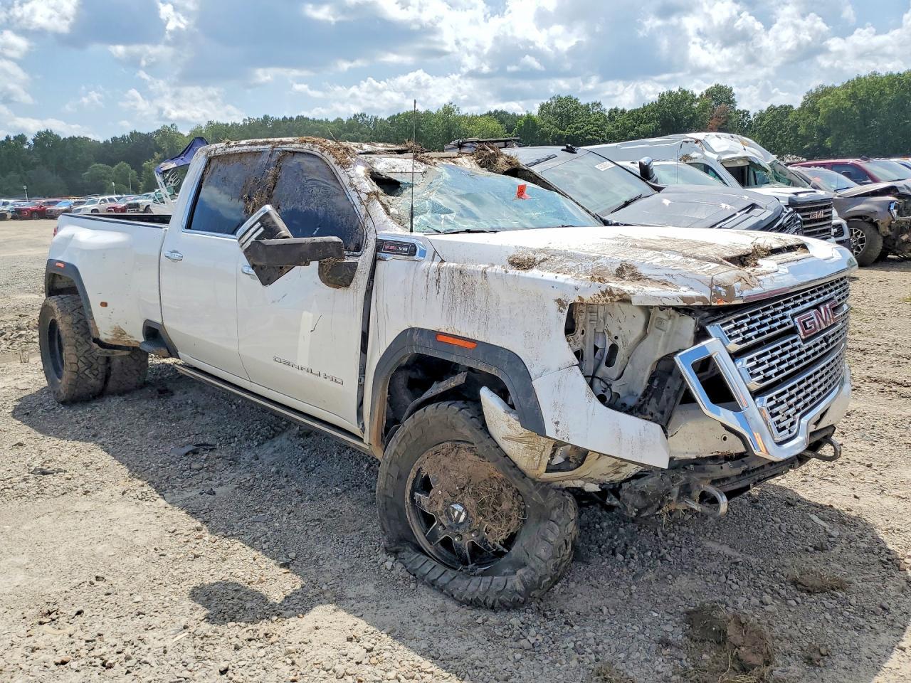 2021 GMC Sierra K3500 Denali - Image 4