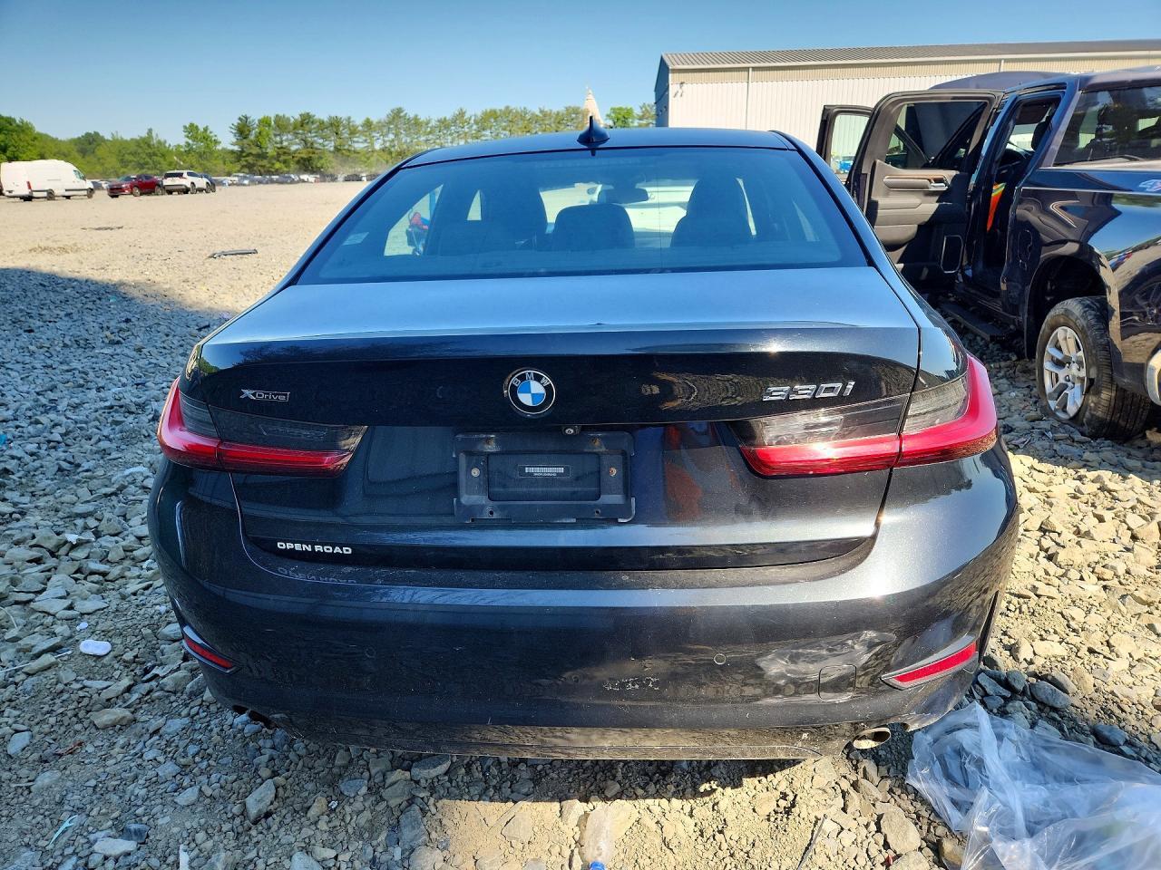 2019 BMW 330Xi - Image 6