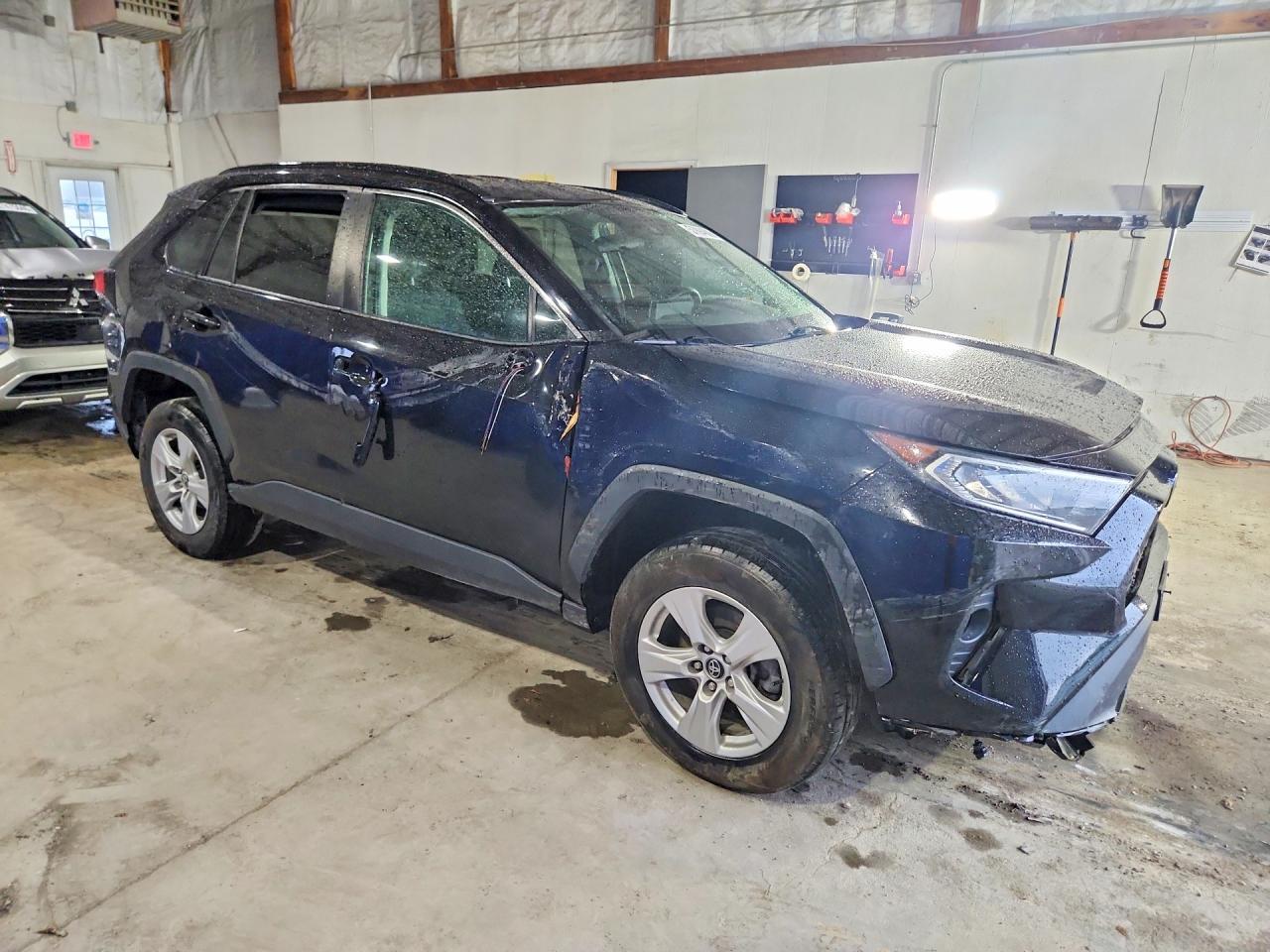 2021 Toyota Rav4 Xle - Фото 4