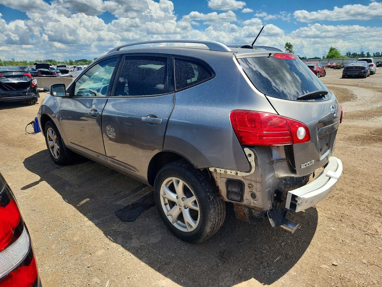 2009 Nissan Rogue S - Image 2