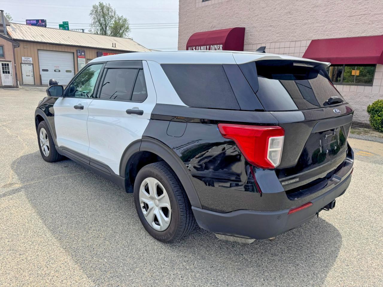 2020 Ford Explorer Police Interceptor - Image 4