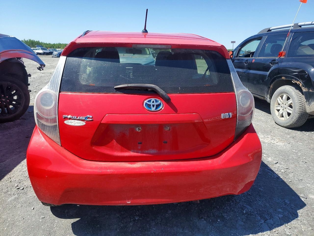 2012 Toyota Prius C One - Image 6