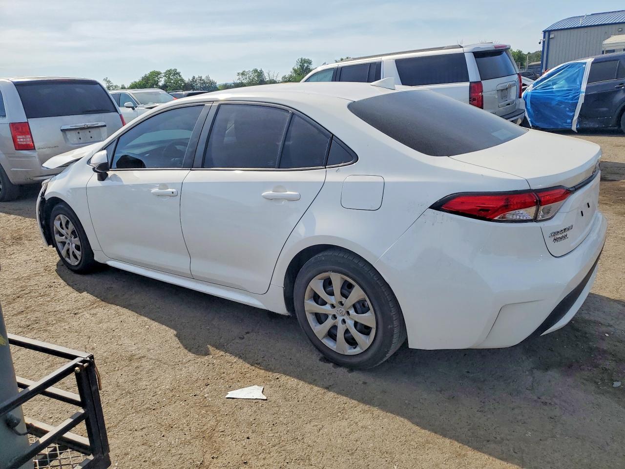 2021 Toyota Corolla Le - Фото 2