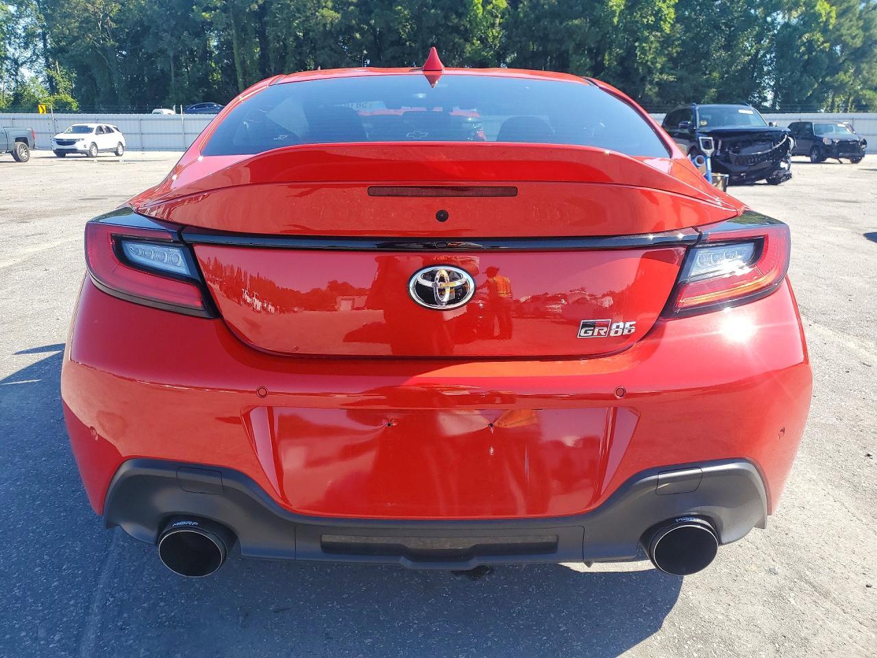 2026 Toyota Gr 86 Premium - Image 6