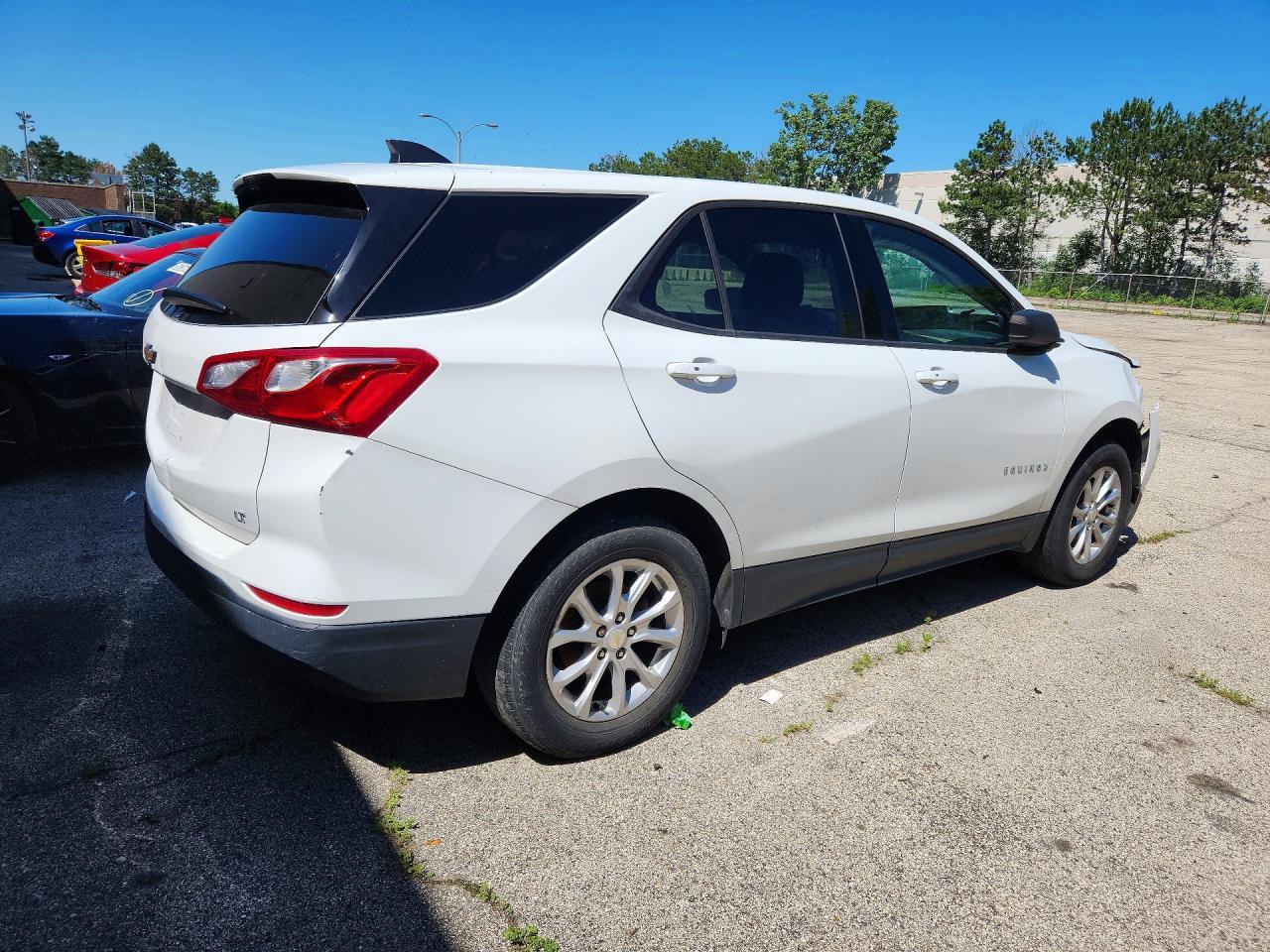 2019 Chevrolet Equinox Ls - Фото 3