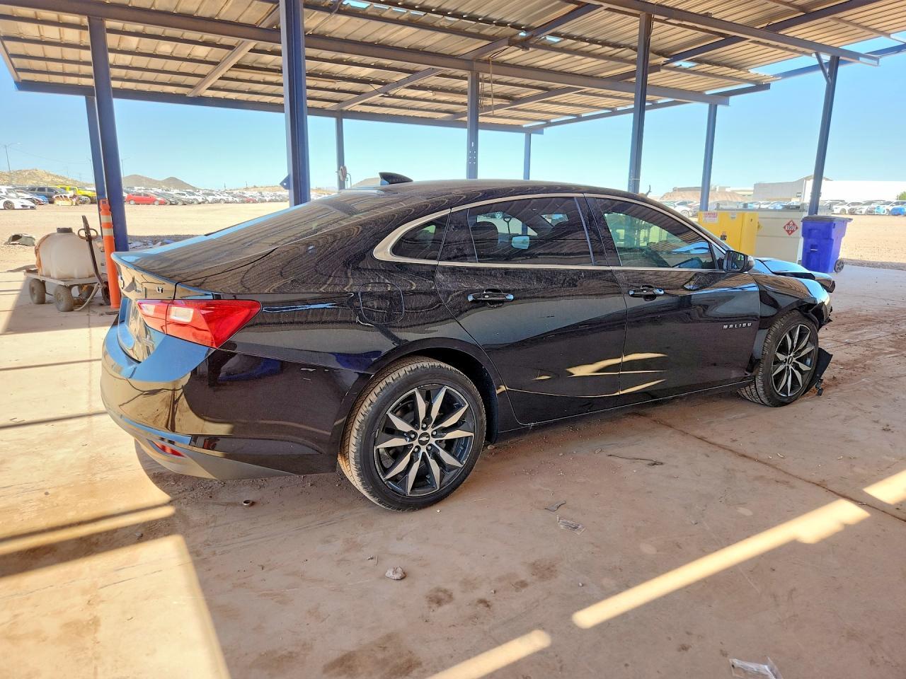 2018 Chevrolet Malibu Lt - Image 3