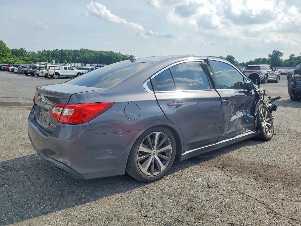 2018 Subaru Legacy 2.5I Limited - Фото 3