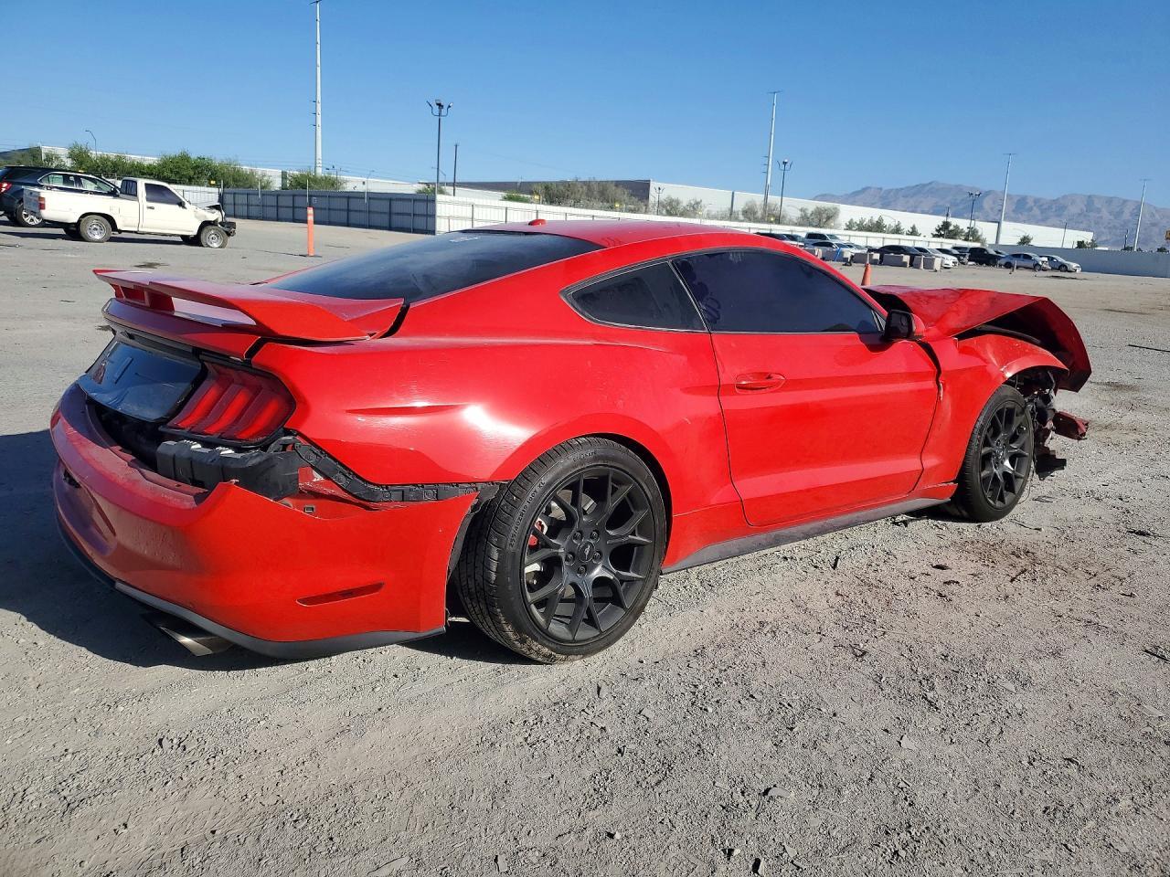 2019 Ford Mustang - Image 3