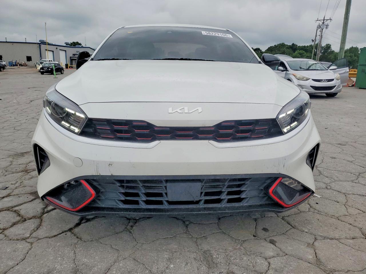 2024 Kia Forte Gt Line - Image 5