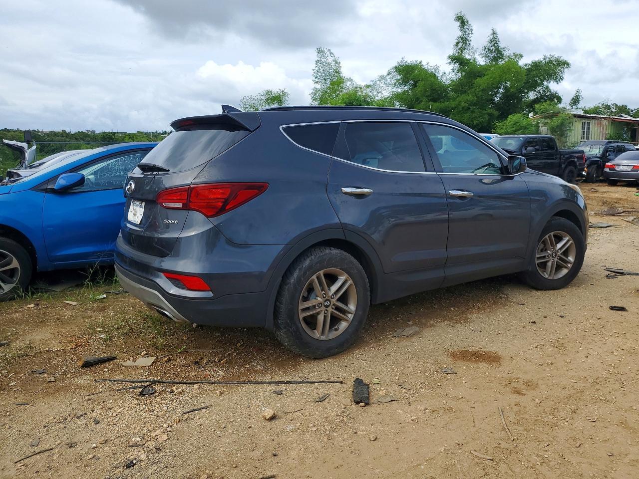 2017 Hyundai Santa Fe Sport 2.4L - Image 3