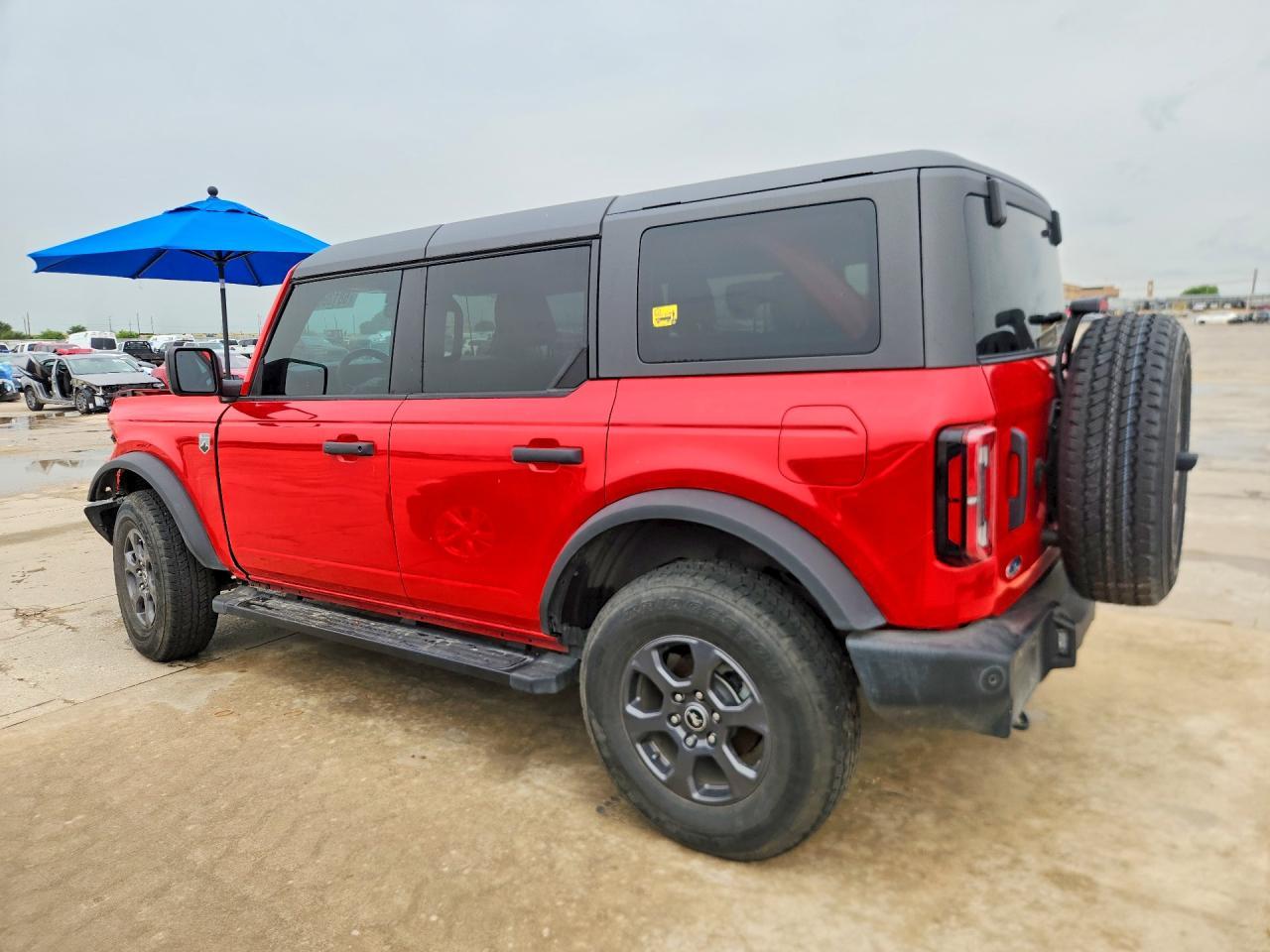2024 Ford Bronco - Image 2