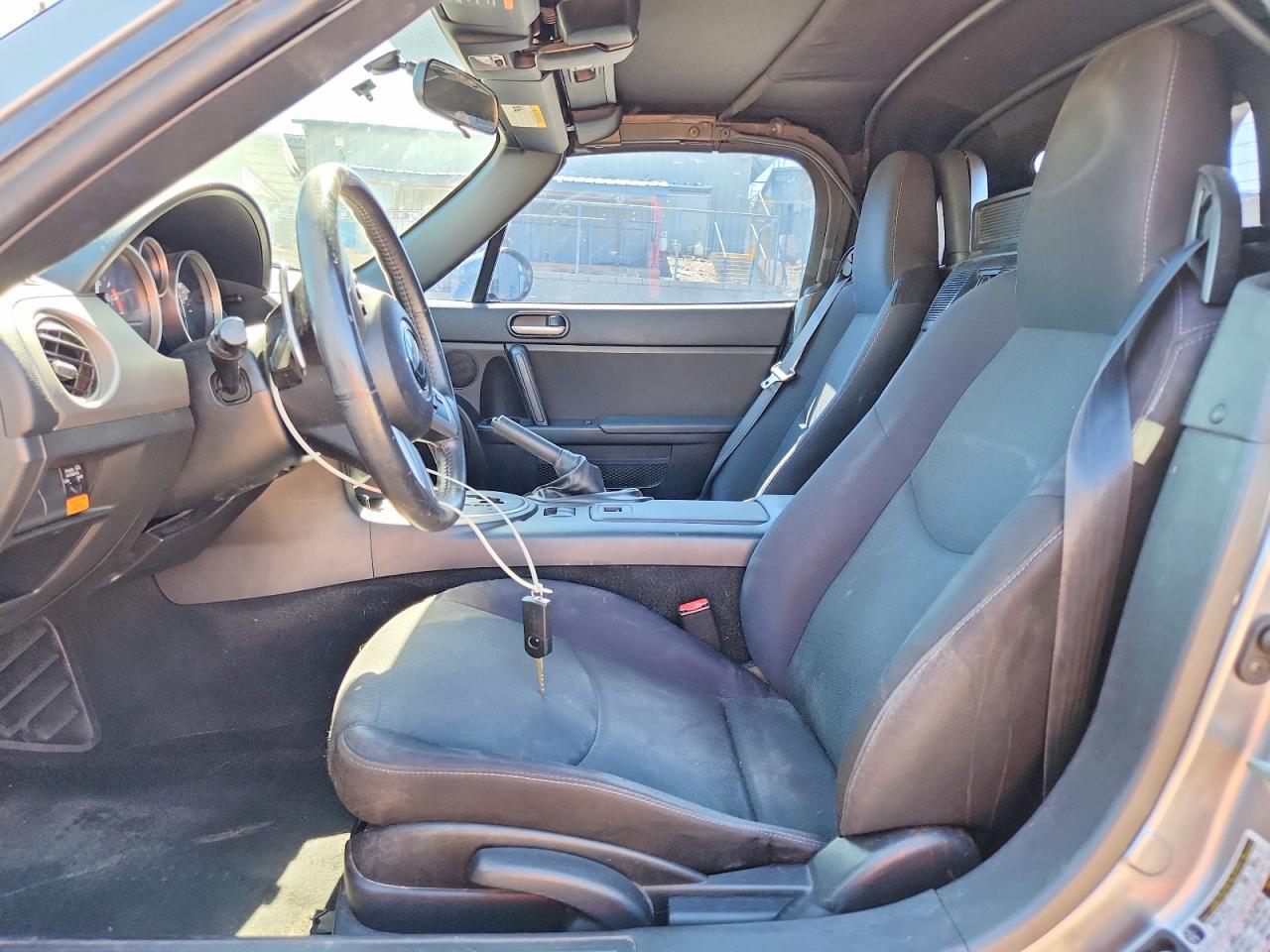 2010 Mazda Mx-5 Miata - Image 7