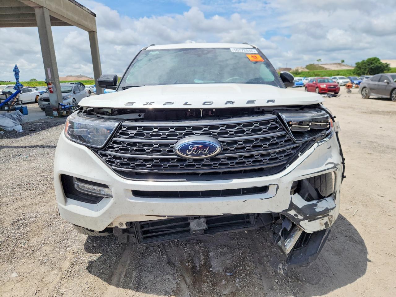 2022 Ford Explorer Xlt - Фото 5