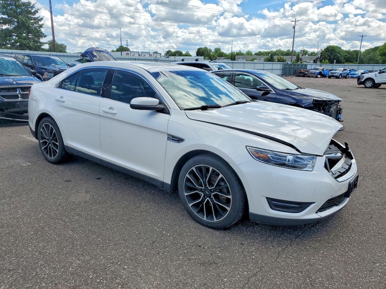 2017 Ford Taurus Sel - Image 4
