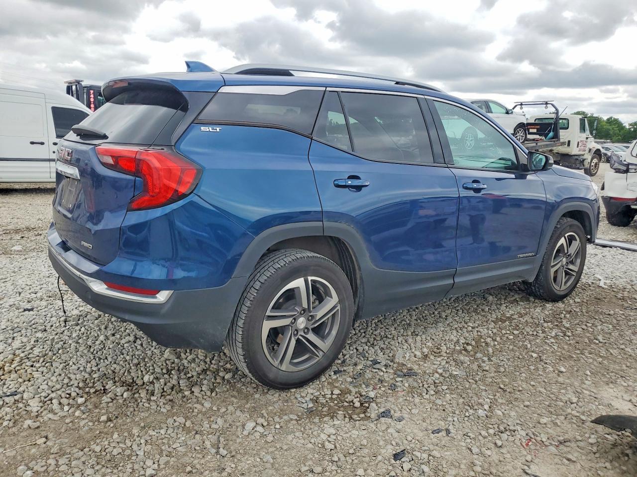 2021 GMC Terrain Slt - Фото 3