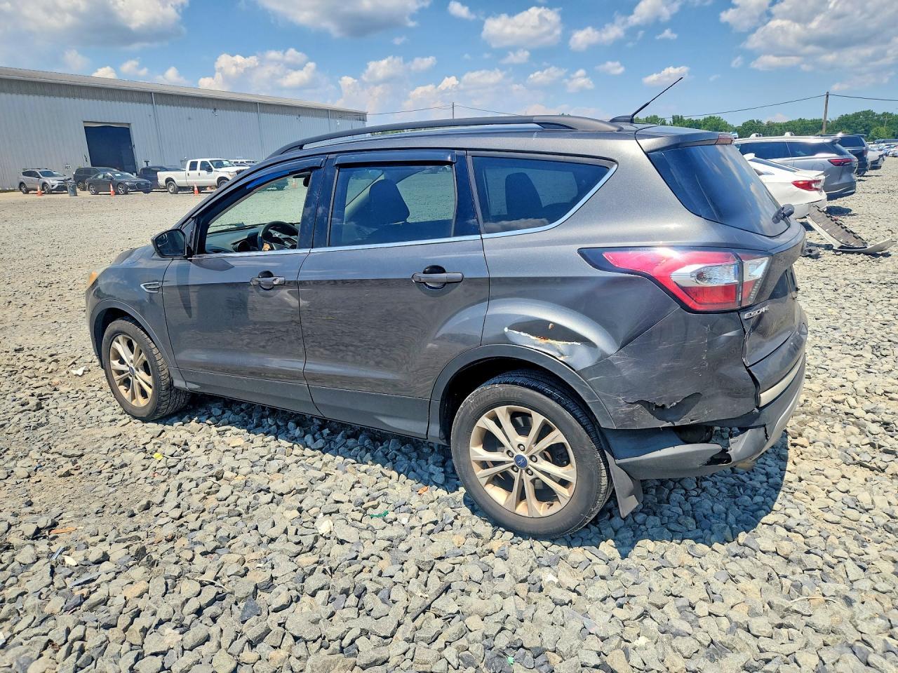 2018 Ford Escape Se - Фото 2