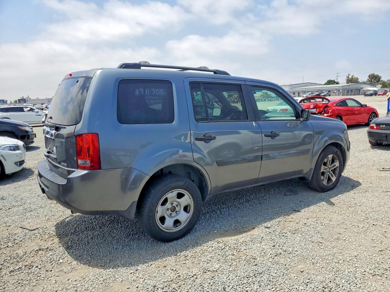 2013 Honda Pilot Lx - Image 3