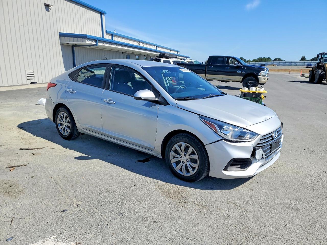 2019 Hyundai Accent Se - Фото 4