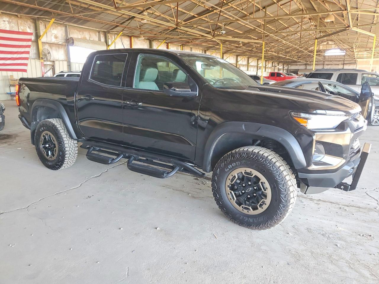 2025 Chevrolet Colorado Zr2 - Image 4