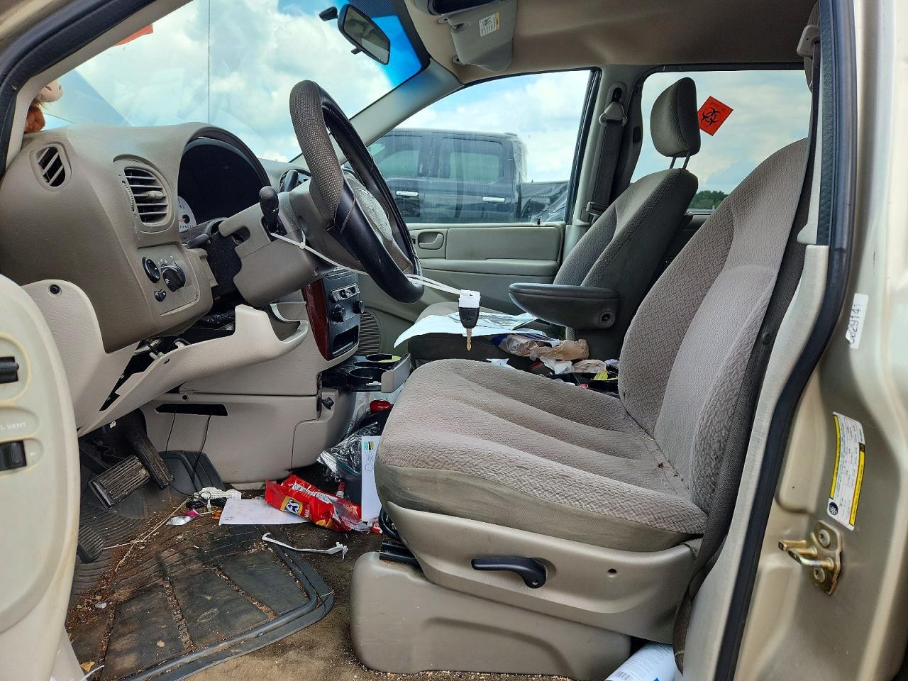 2006 Chrysler Town & Country - Фото 7