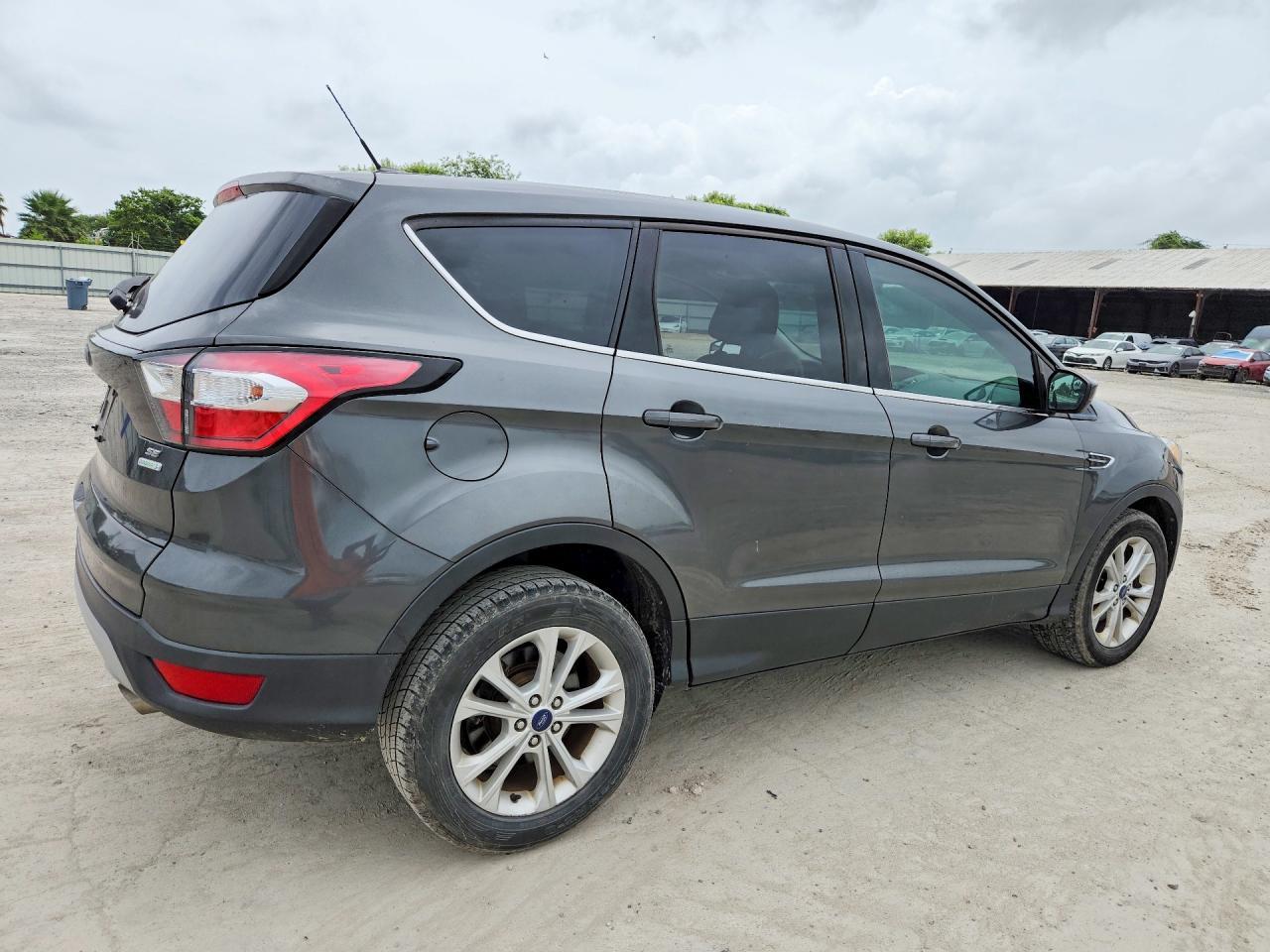 2017 Ford Escape Se - Фото 3