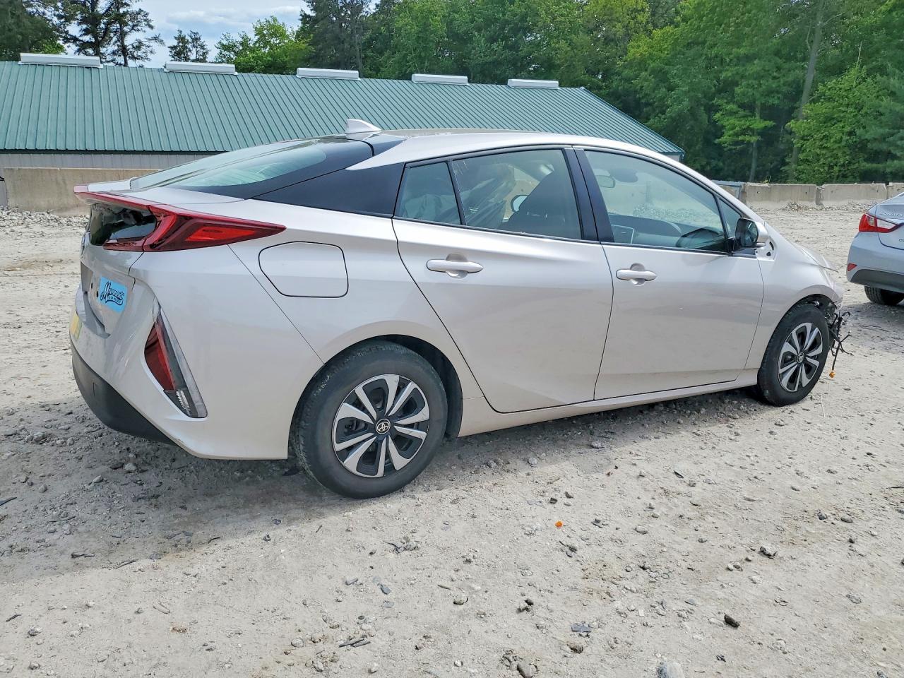 2017 Toyota Prius Prime Plus - Фото 3