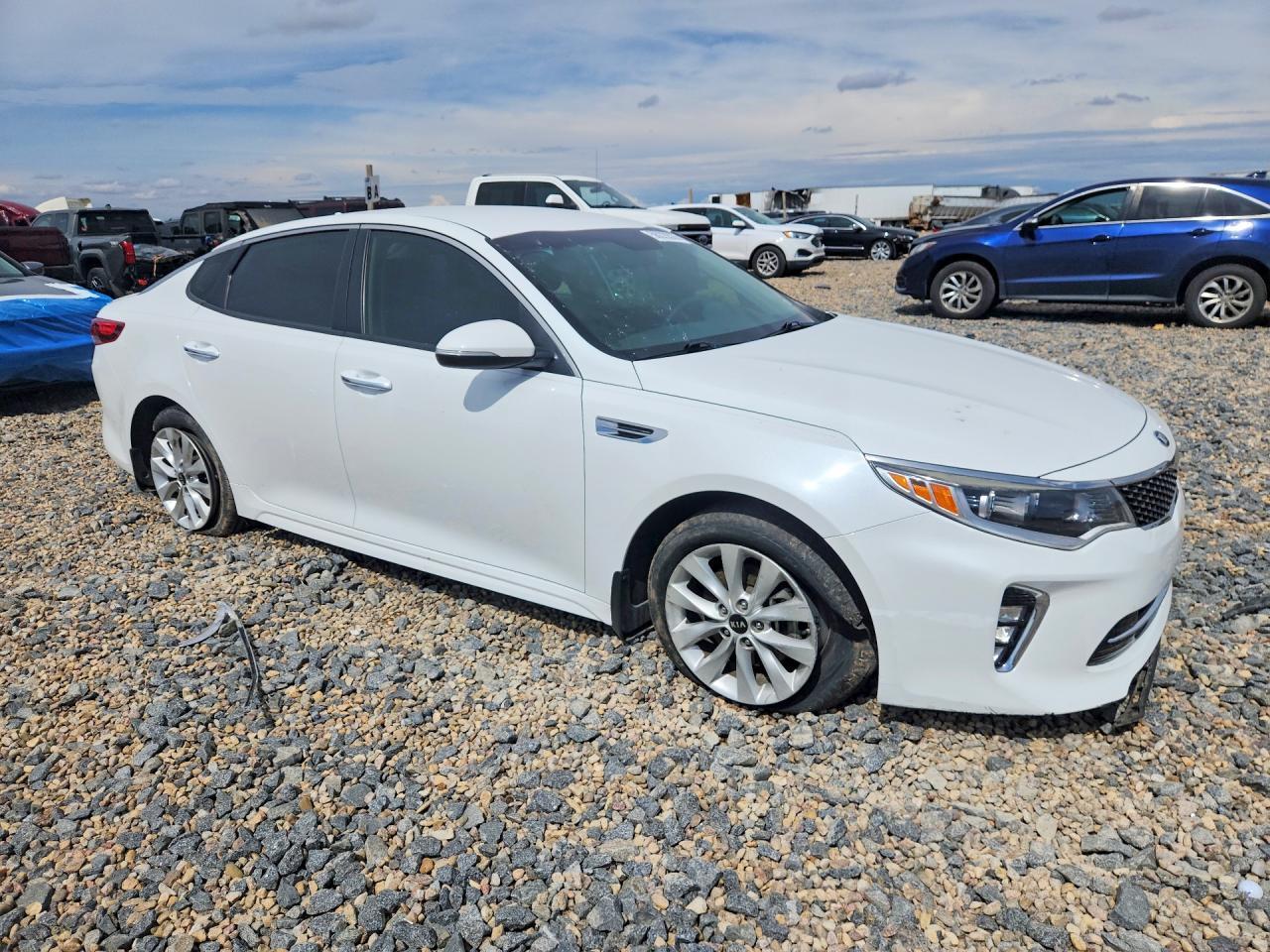 2018 Kia Optima S - Image 4