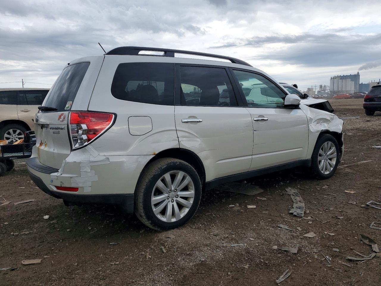 2013 Subaru Forester Limited - Image 3