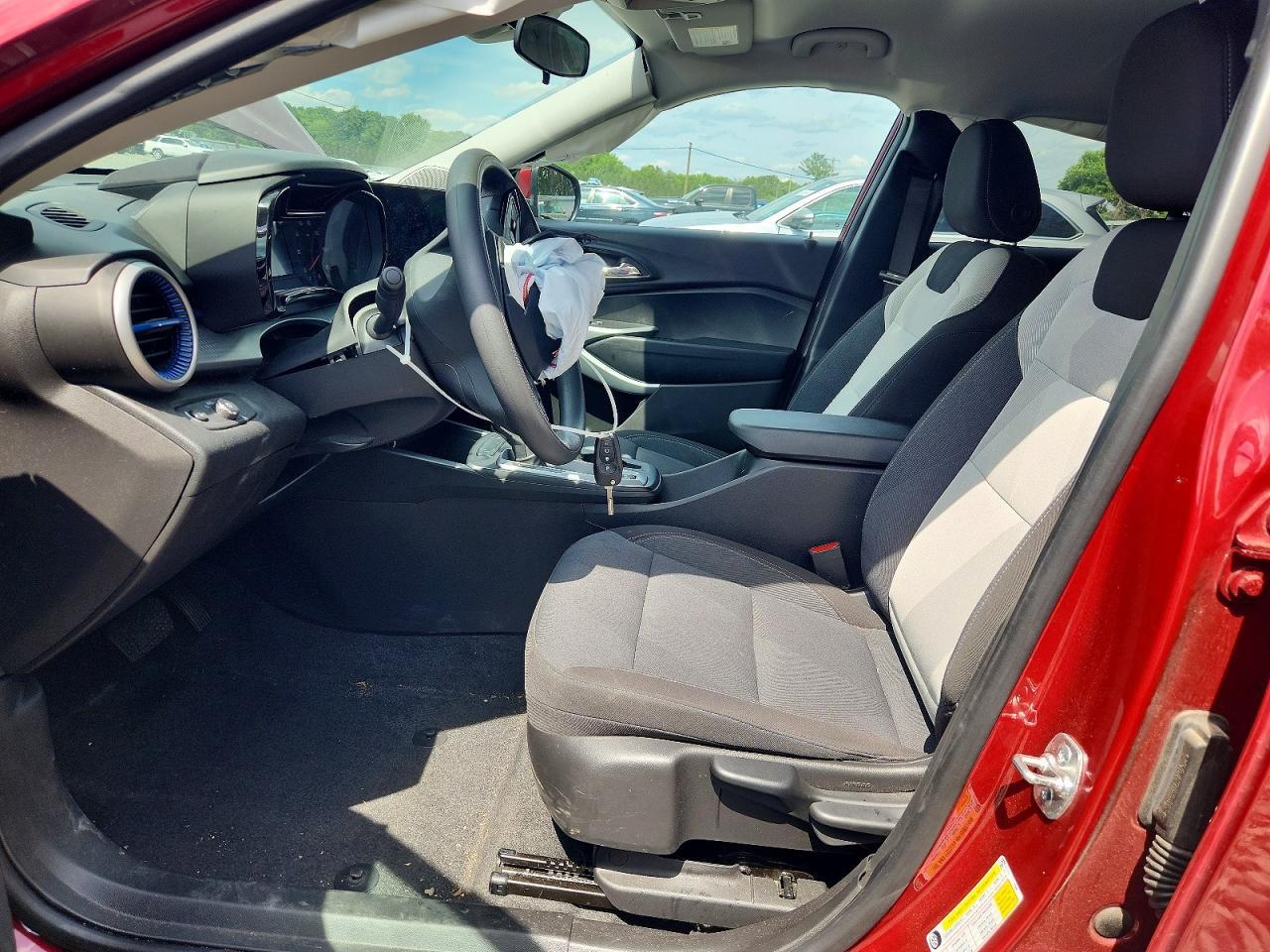2025 Chevrolet Trax Ls - Image 7