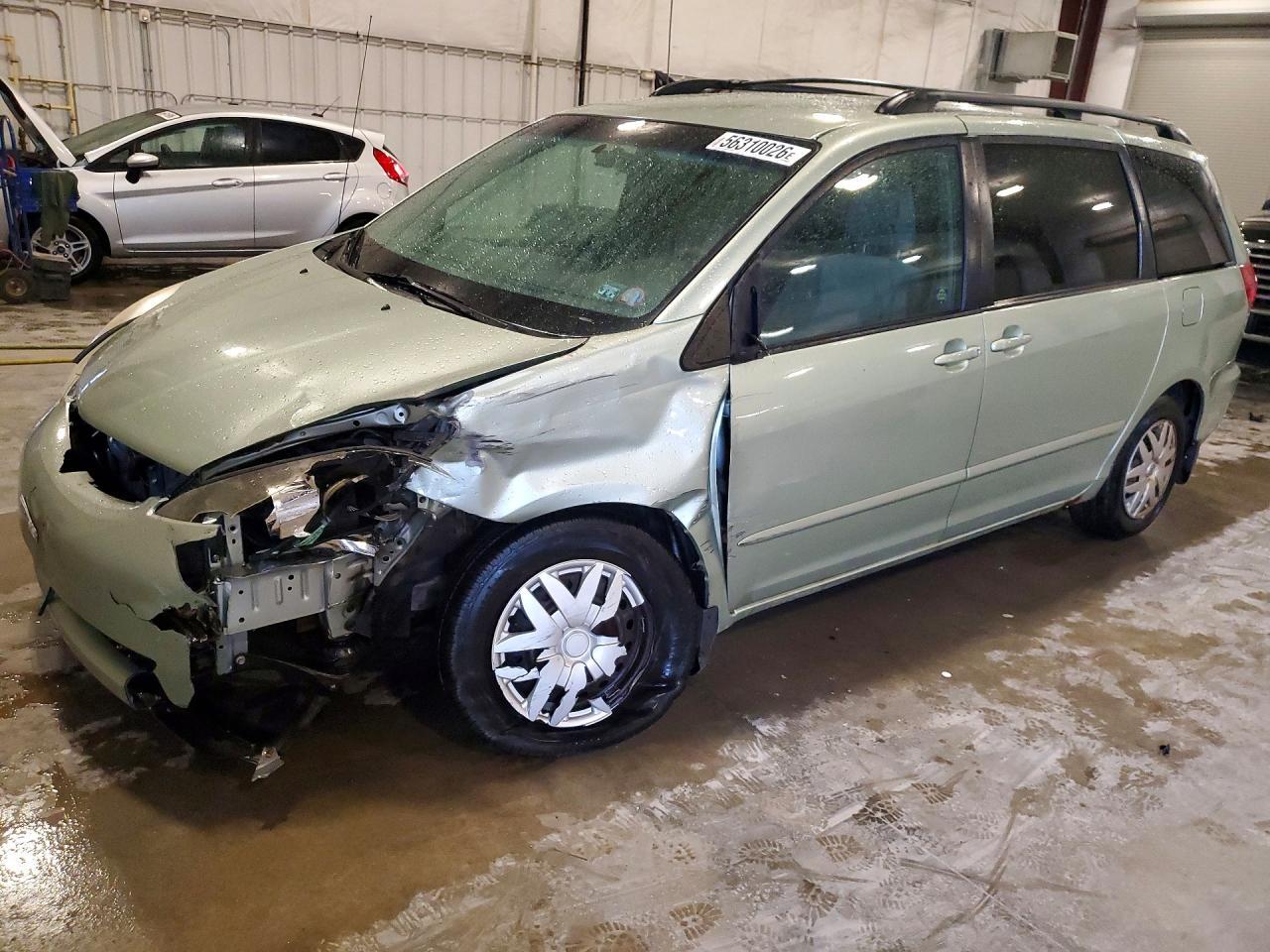 2006 Toyota Sienna Le 7 Passenger