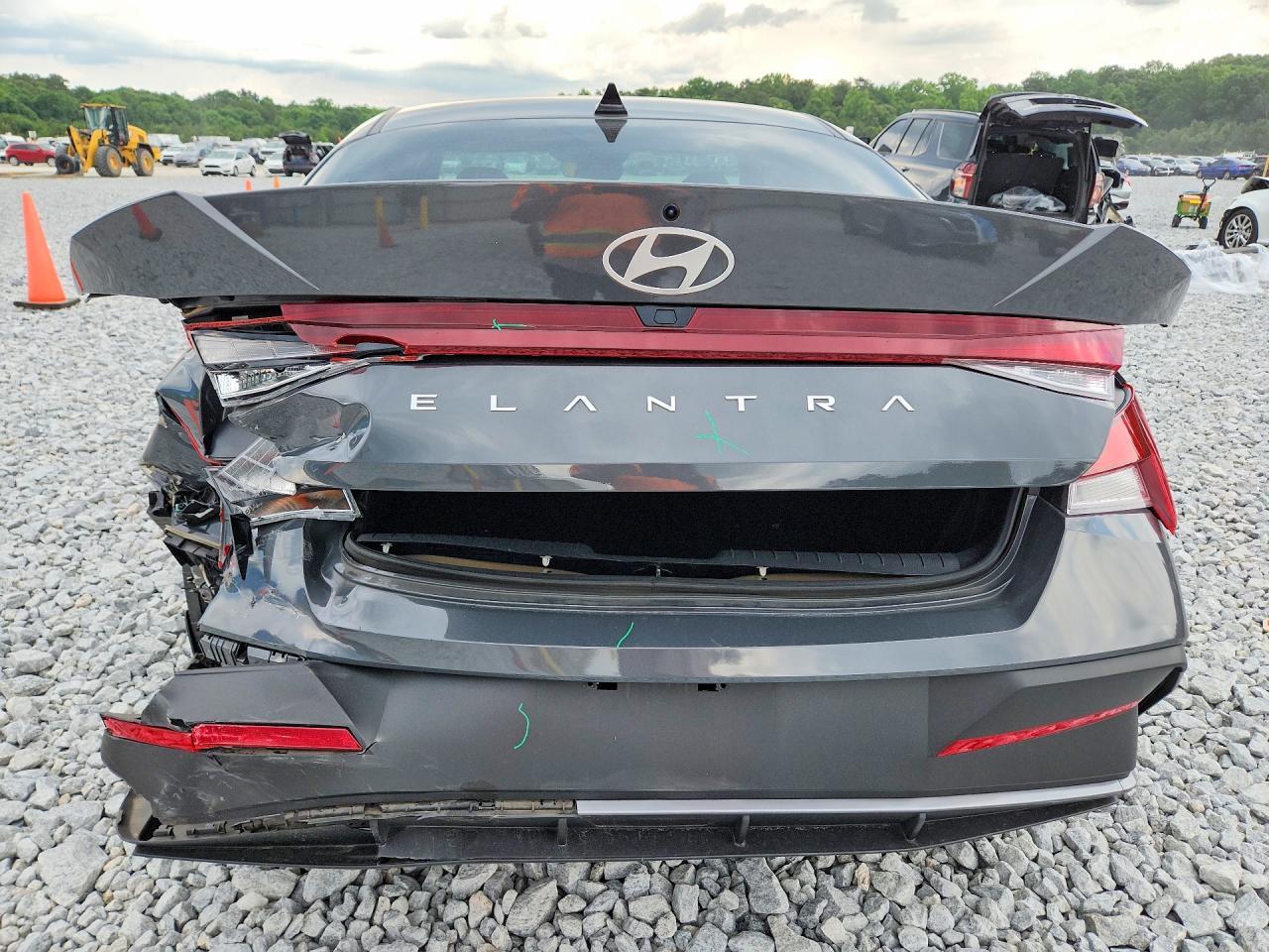 2024 Hyundai Elantra Sel - Фото 6
