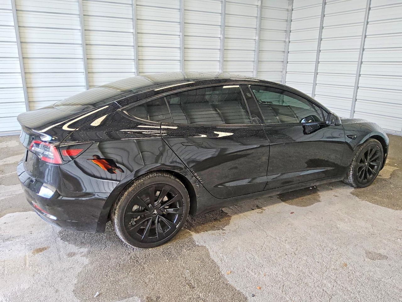 2023 Tesla Model 3 - Image 3