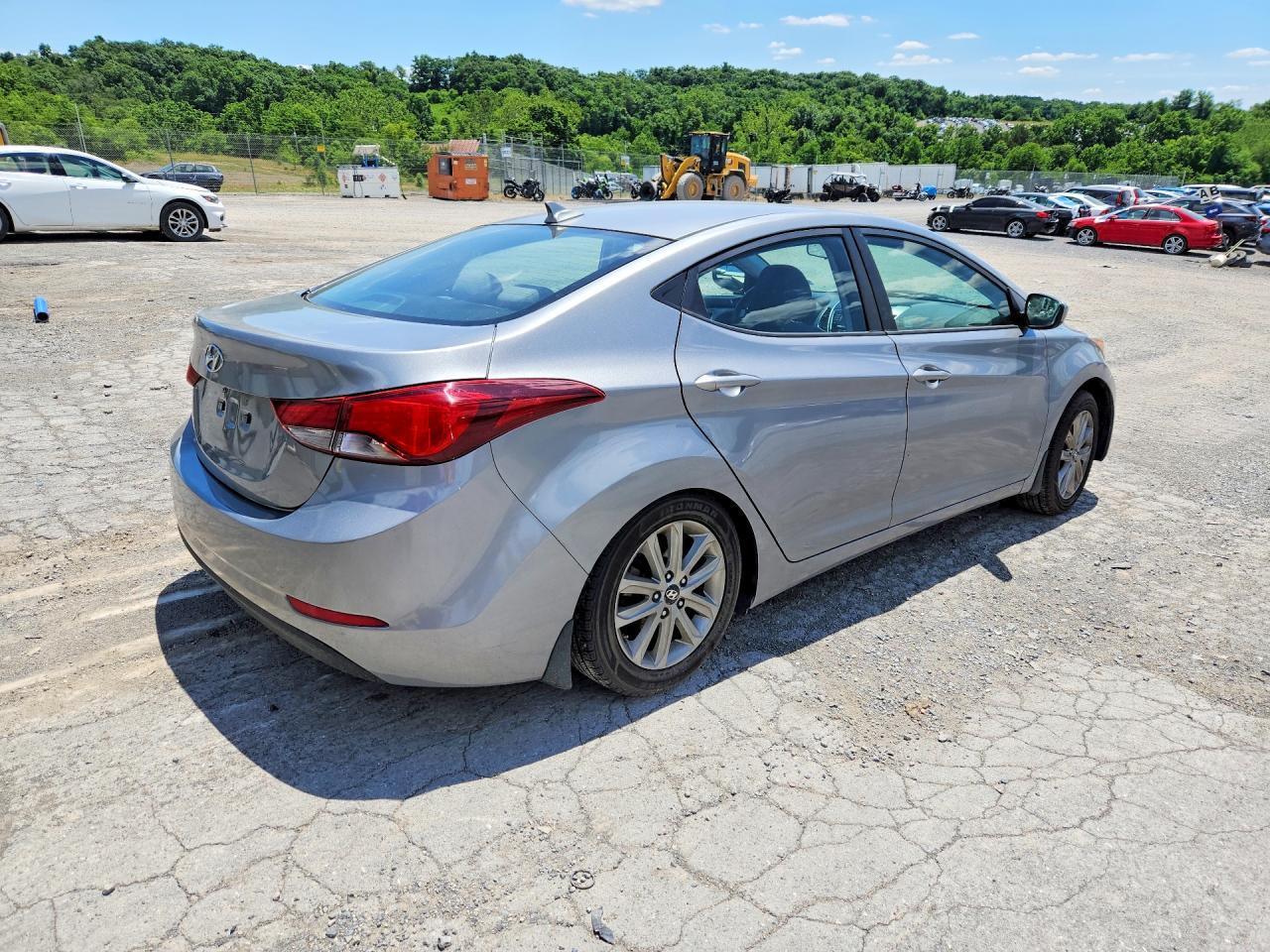 2016 Hyundai Elantra Se - Фото 3