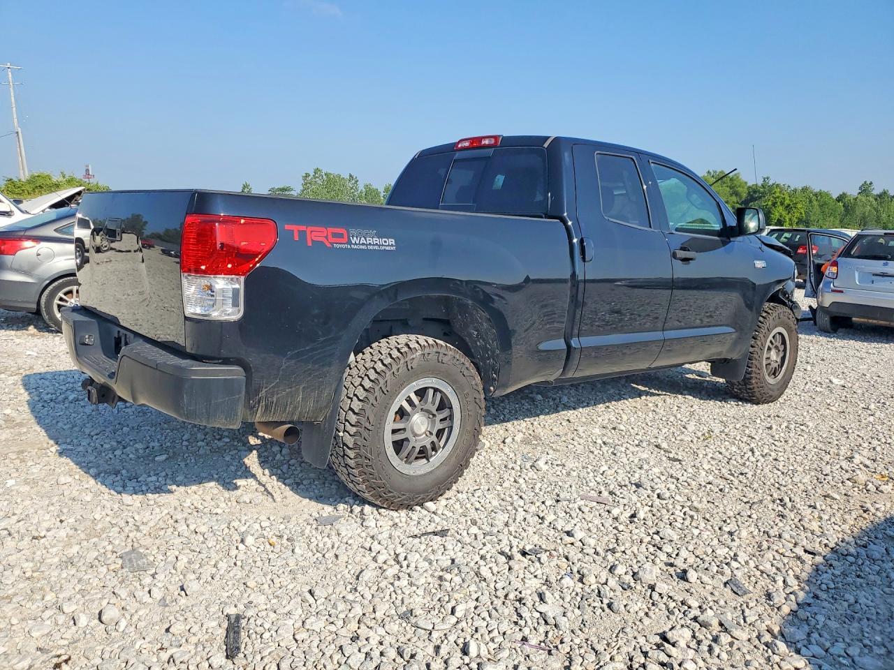2011 Toyota Tundra Double Cab Sr5 - Image 3