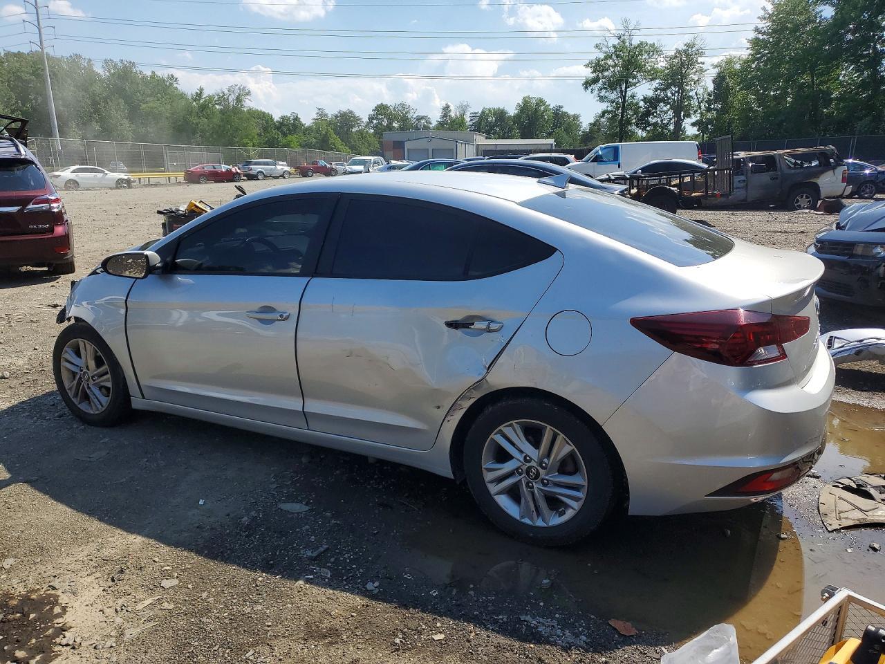 2020 Hyundai Elantra Sel - Фото 2
