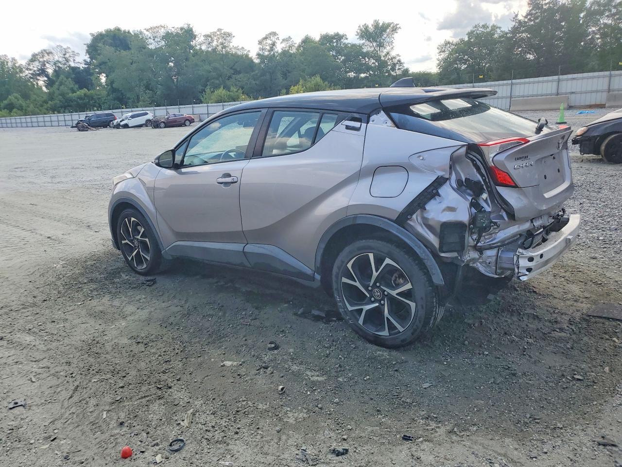 2019 Toyota C-Hr Xle - Фото 2