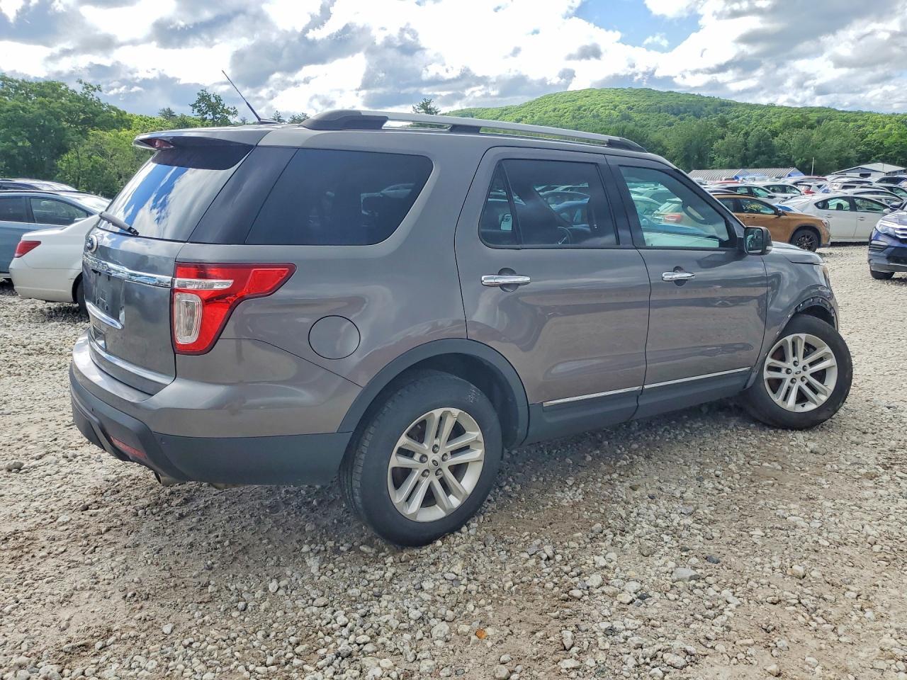 2014 Ford Explorer Xlt - Фото 3
