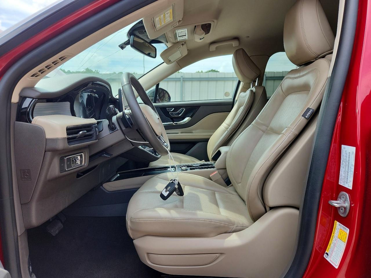 2022 Lincoln Corsair - Image 7