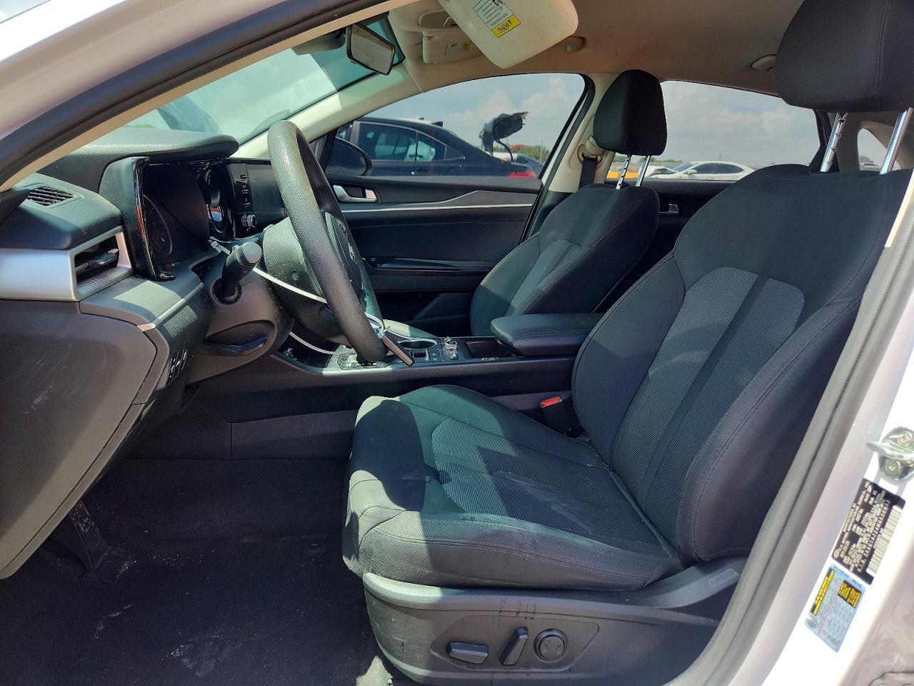 2021 Kia K5 - Фото 7
