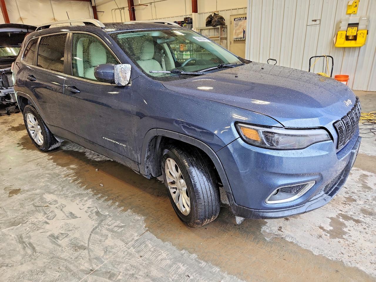 2019 Jeep Cherokee Latitude - Image 4