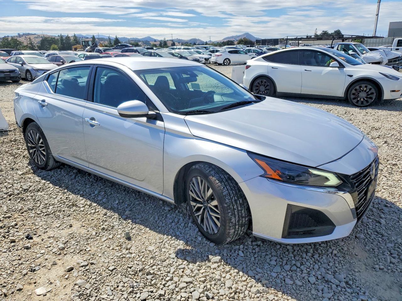 2023 Nissan Altima Sv - Фото 4