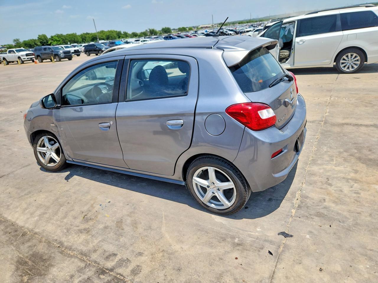 2019 Mitsubishi Mirage Es - Фото 2