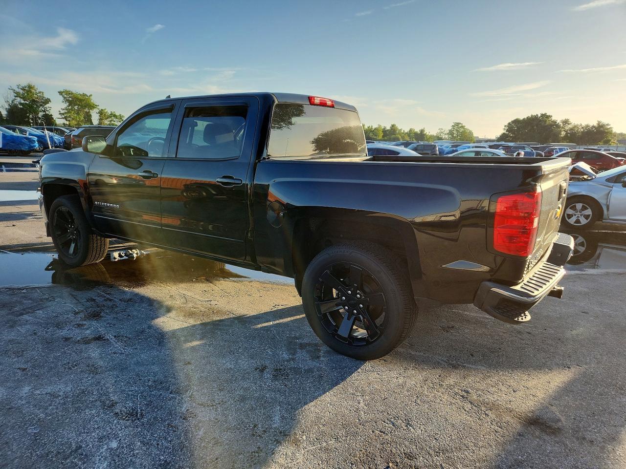 2017 Chevrolet Silverado K1500 Lt - Фото 2