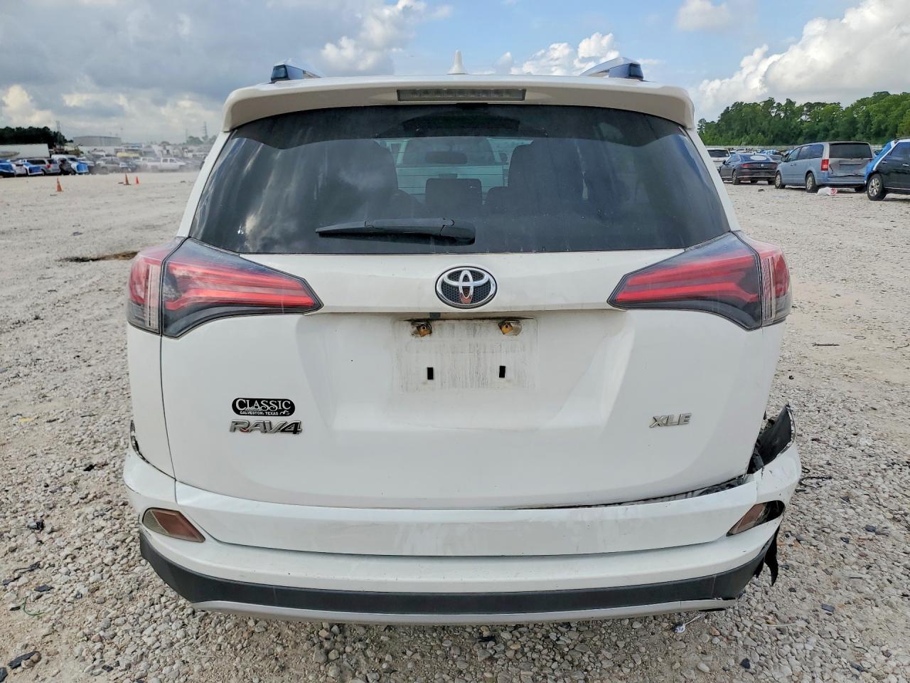 2016 Toyota Rav4 Xle - Фото 6