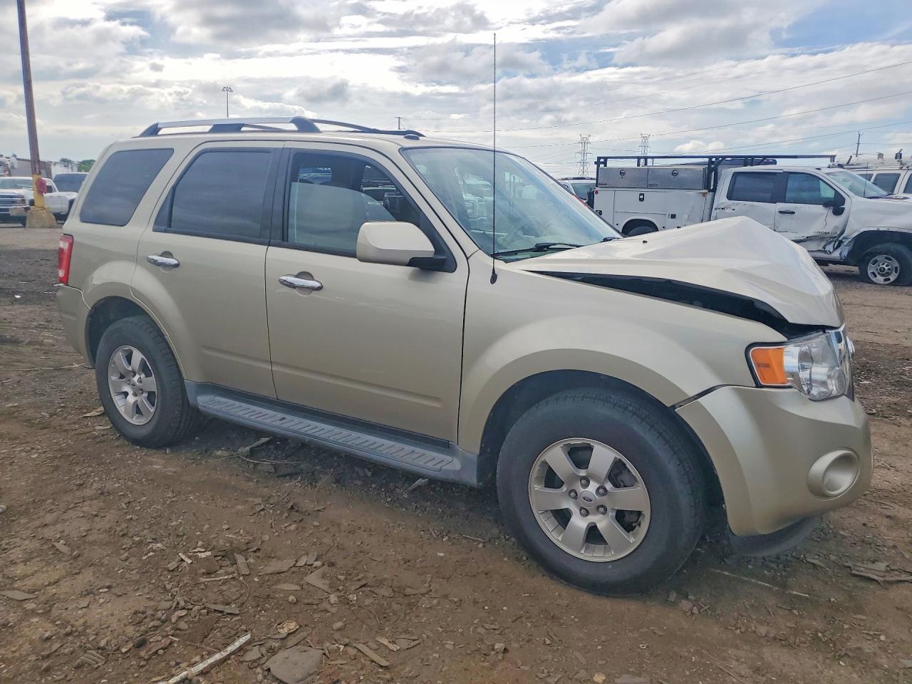 2011 Ford Escape Limited - Image 4