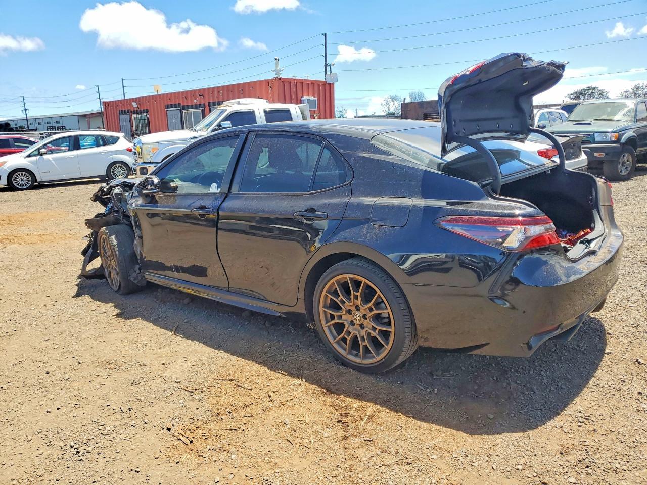 2024 Toyota Camry Se - Image 2