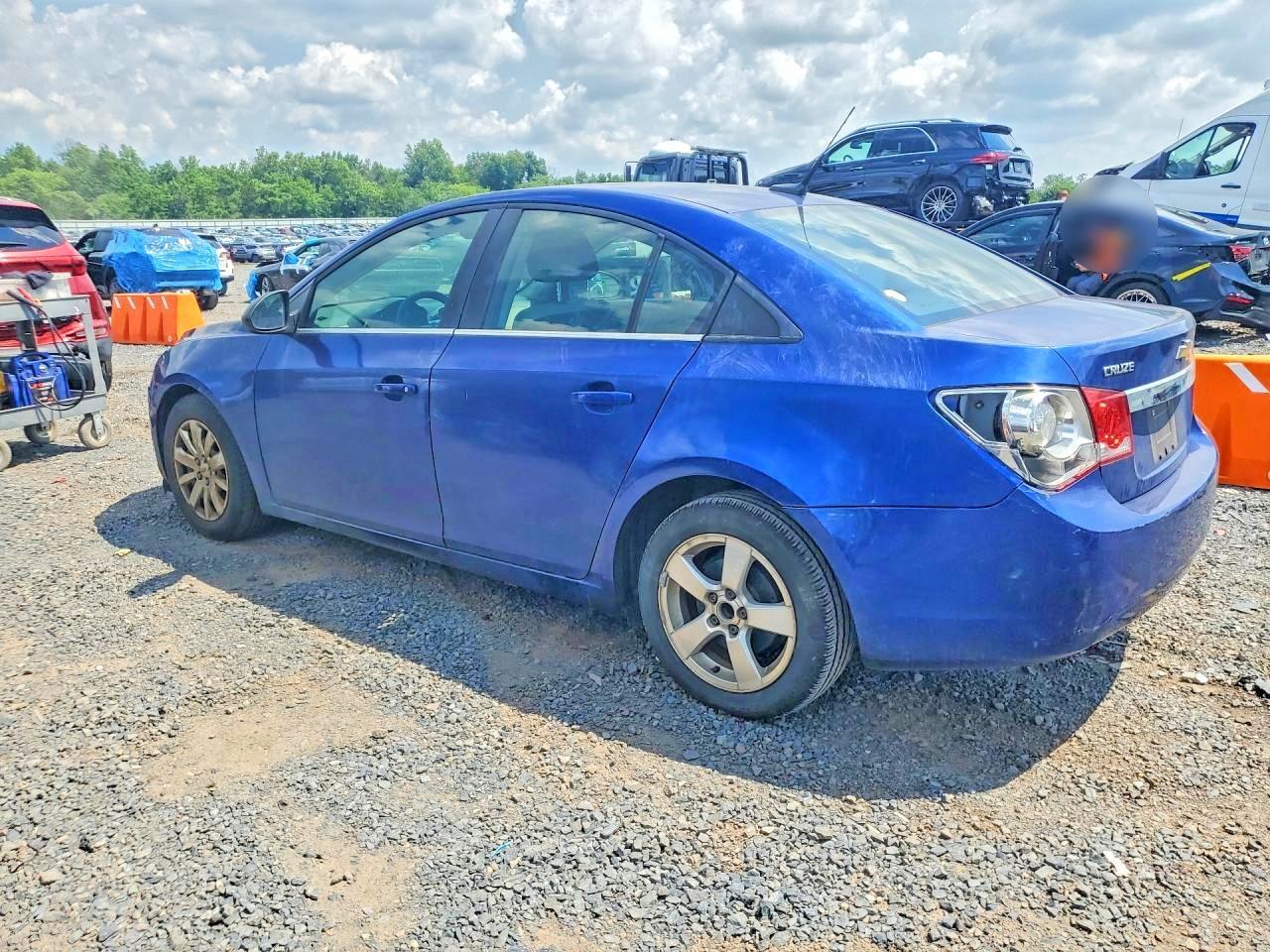 2012 Chevrolet Cruze Ls - Фото 2